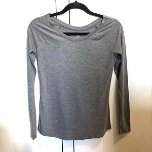 Old Navy Gray Long Sleeve Tee